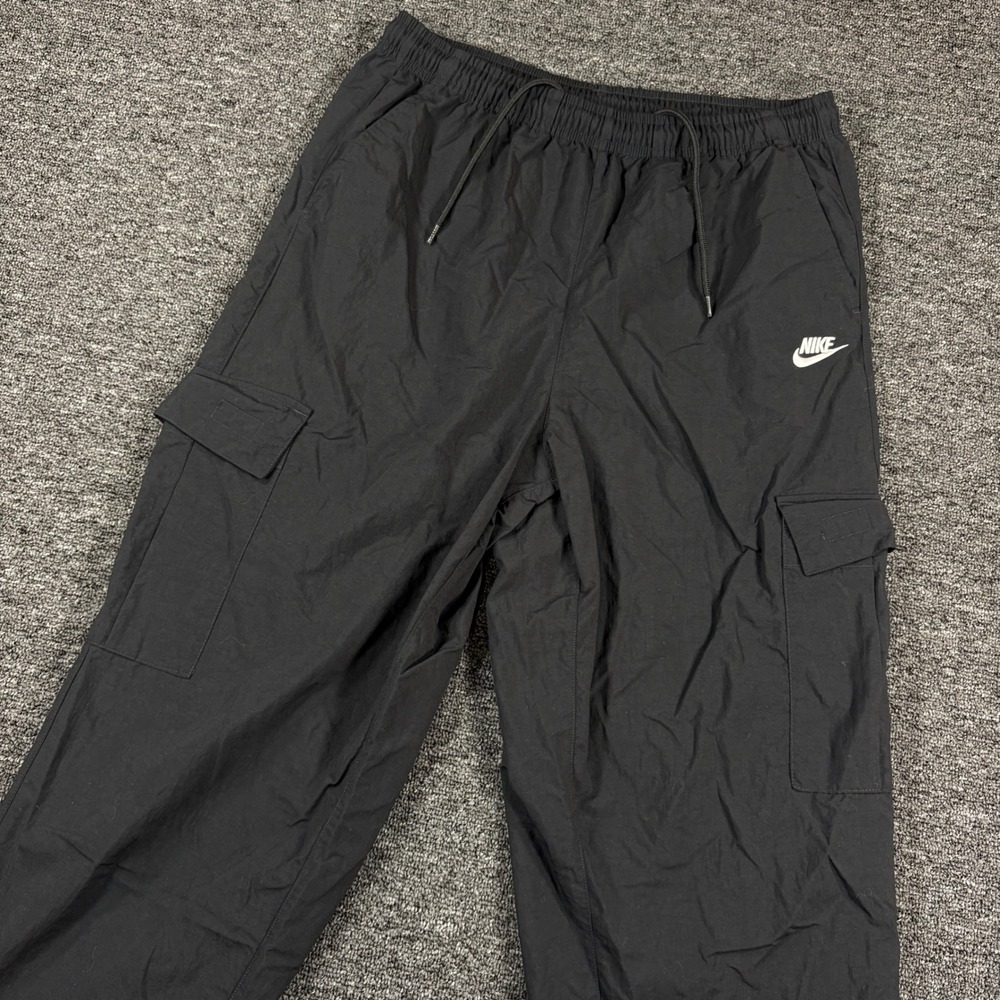 Nike Cargo Pants Mens Small Black Nylon Sportswear Joggers Woven CD0421-010